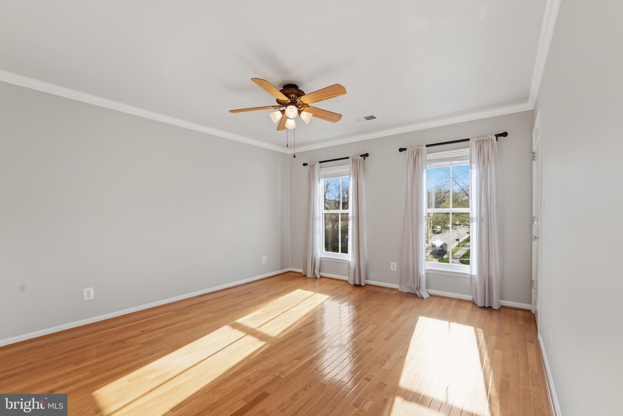 22826 COURTLAND PARK DRIVE