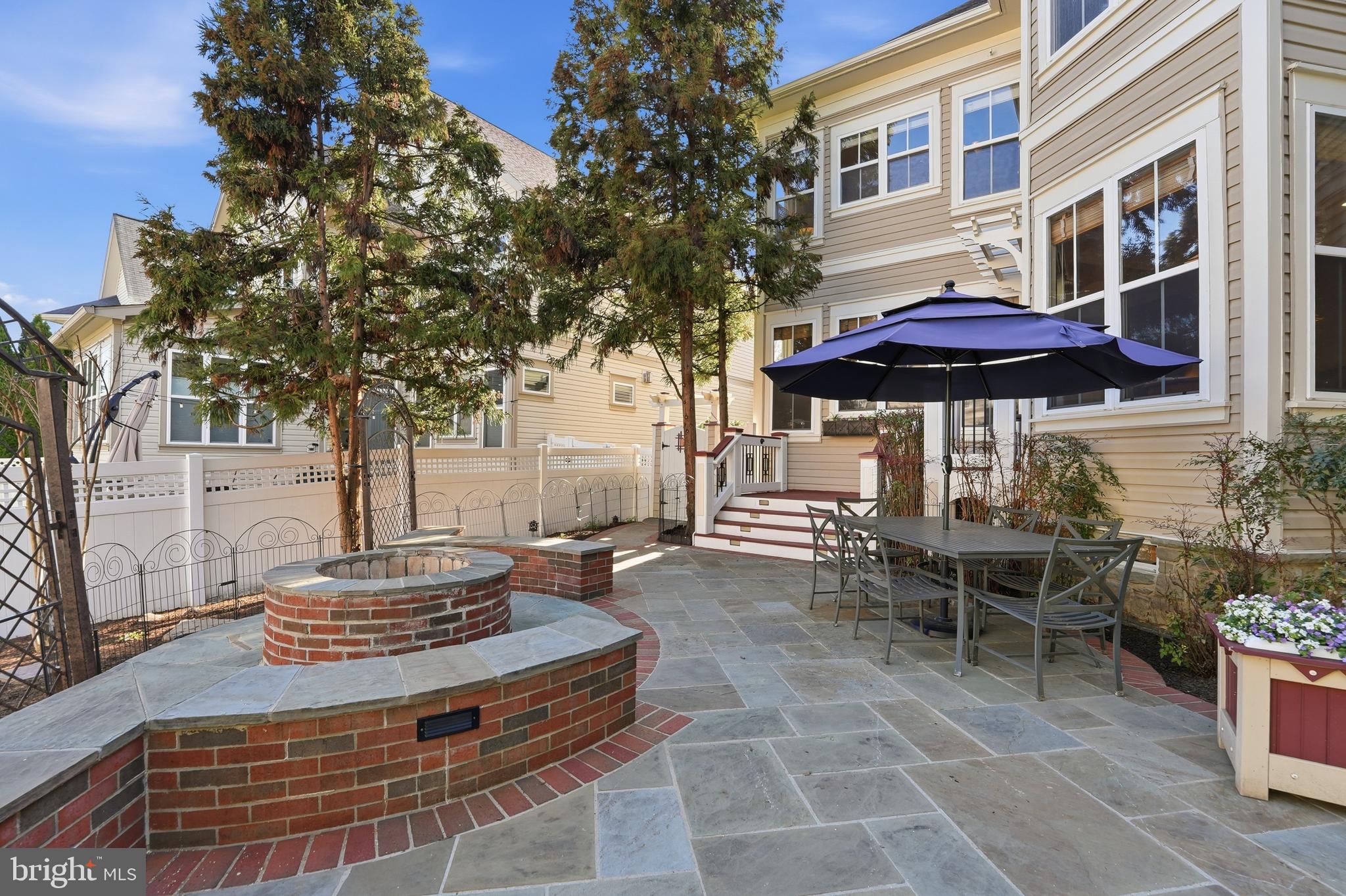 22826 COURTLAND PARK DRIVE