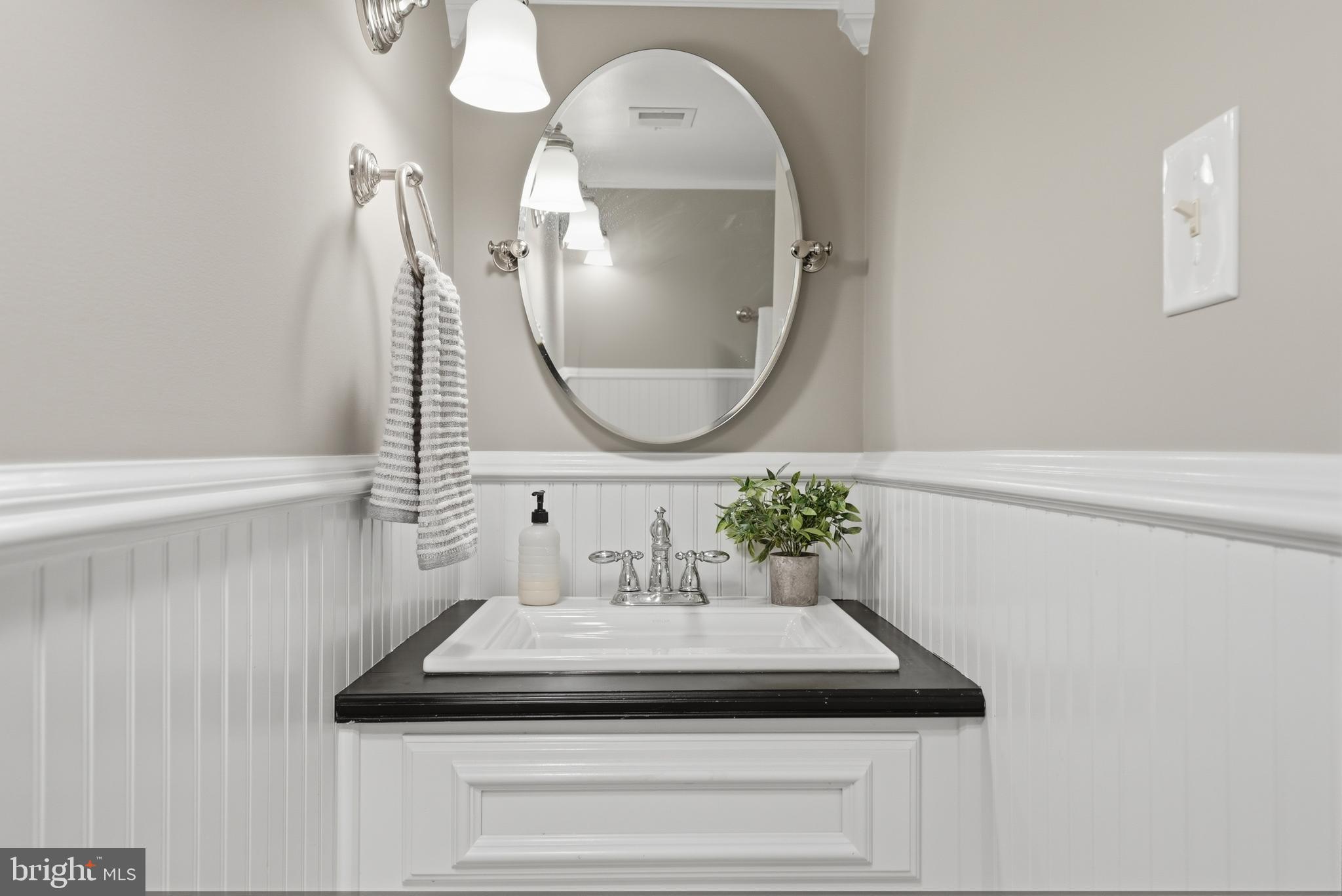 22826 COURTLAND PARK DRIVE