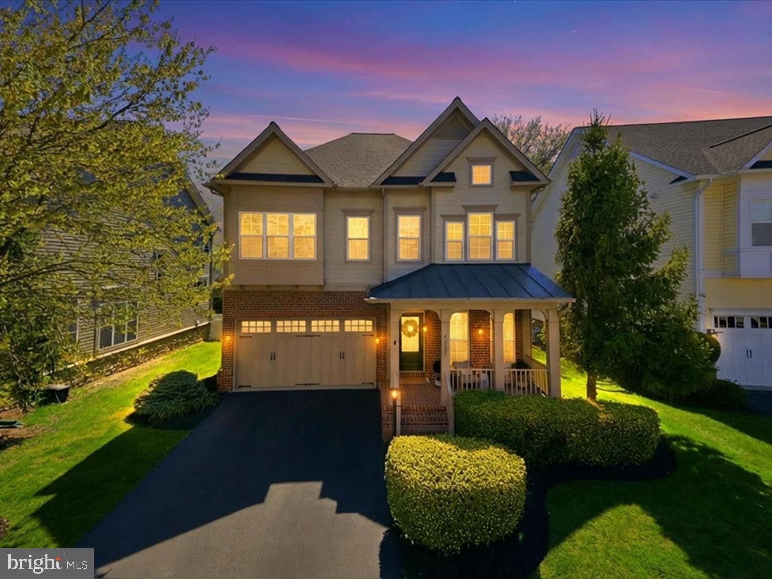 42787 CHATELAIN CIRCLE