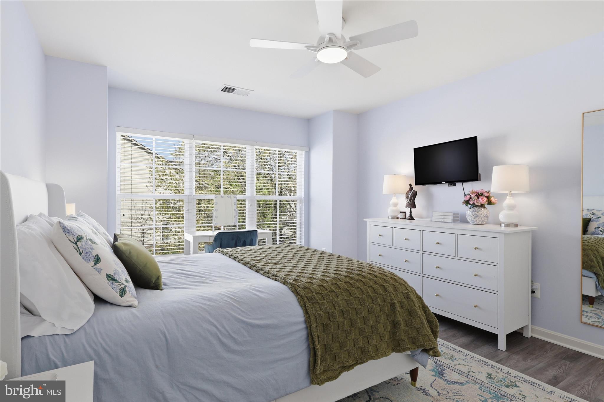 42787 CHATELAIN CIRCLE