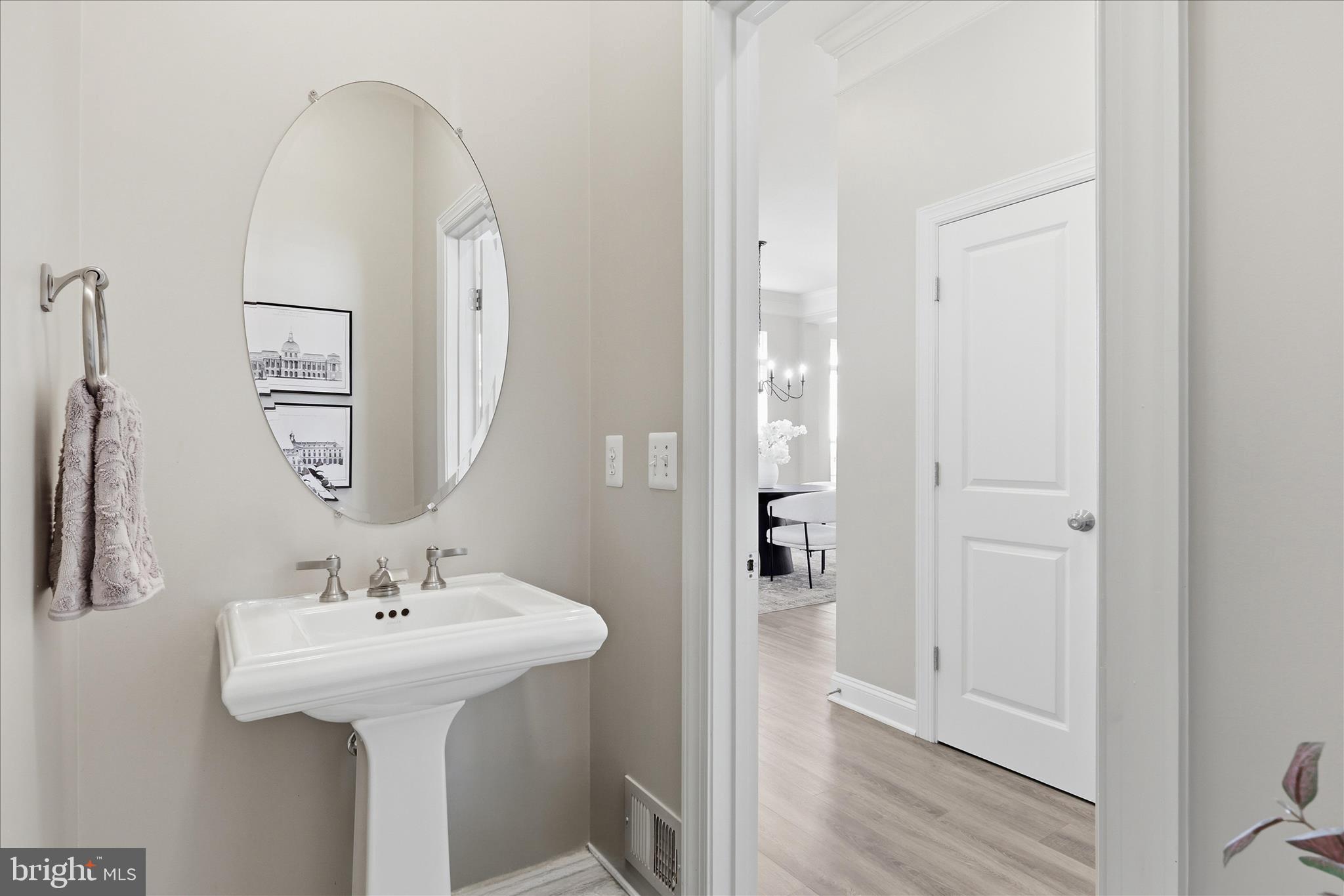 42787 CHATELAIN CIRCLE