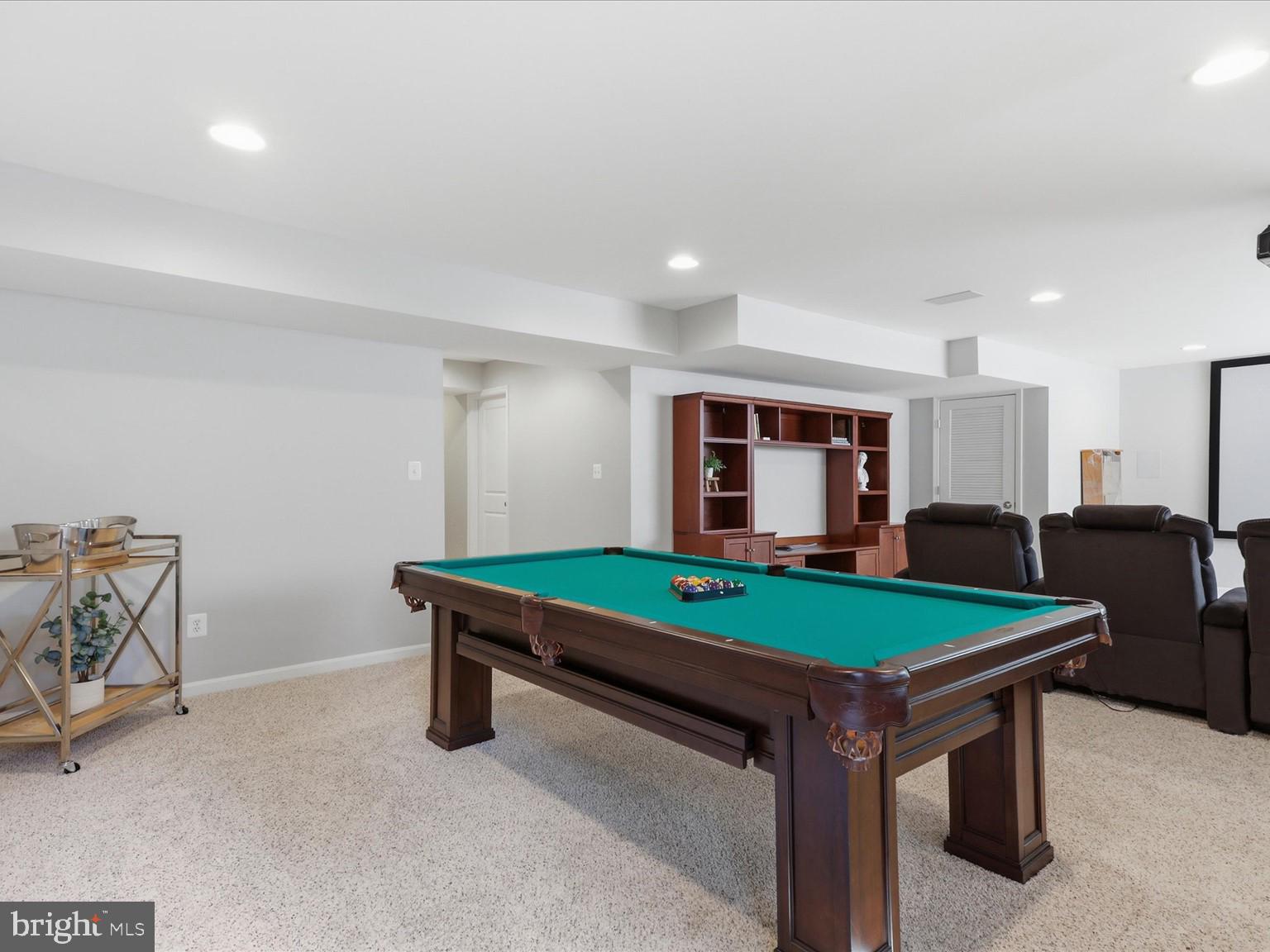 42787 CHATELAIN CIRCLE