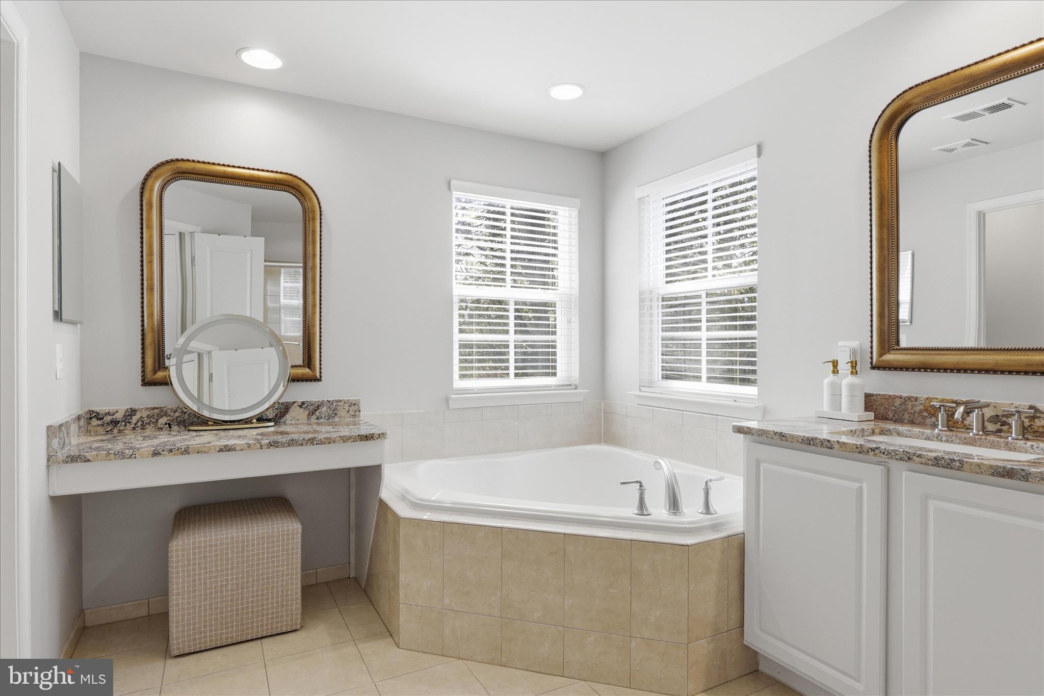 42787 CHATELAIN CIRCLE