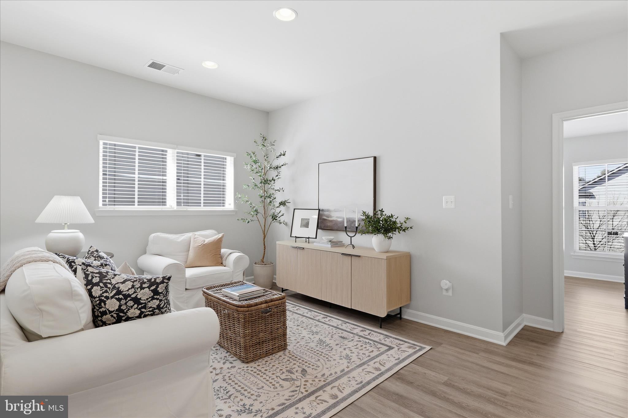 42787 CHATELAIN CIRCLE