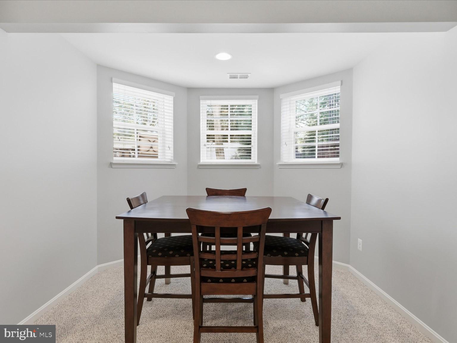 42787 CHATELAIN CIRCLE