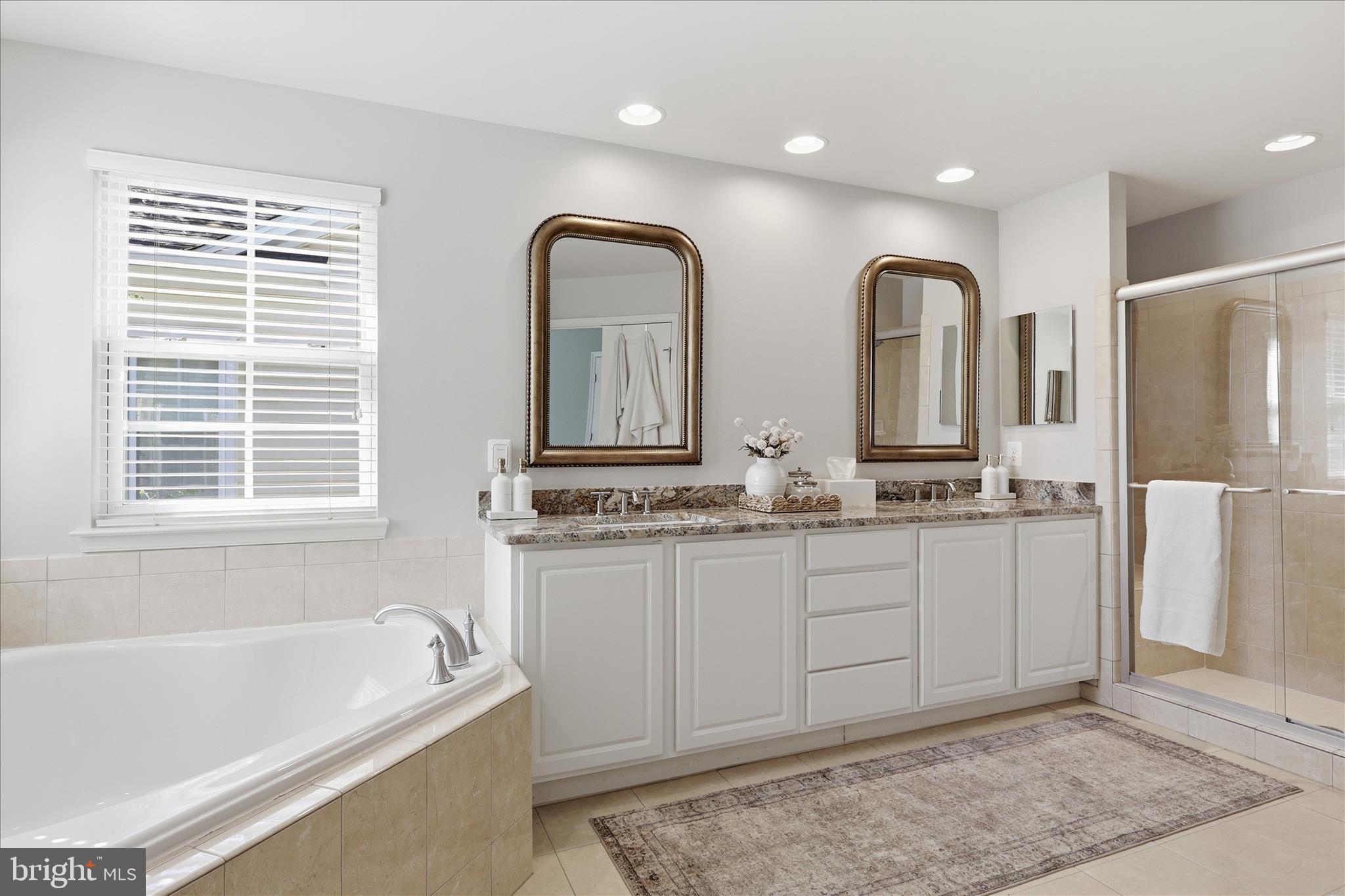 42787 CHATELAIN CIRCLE