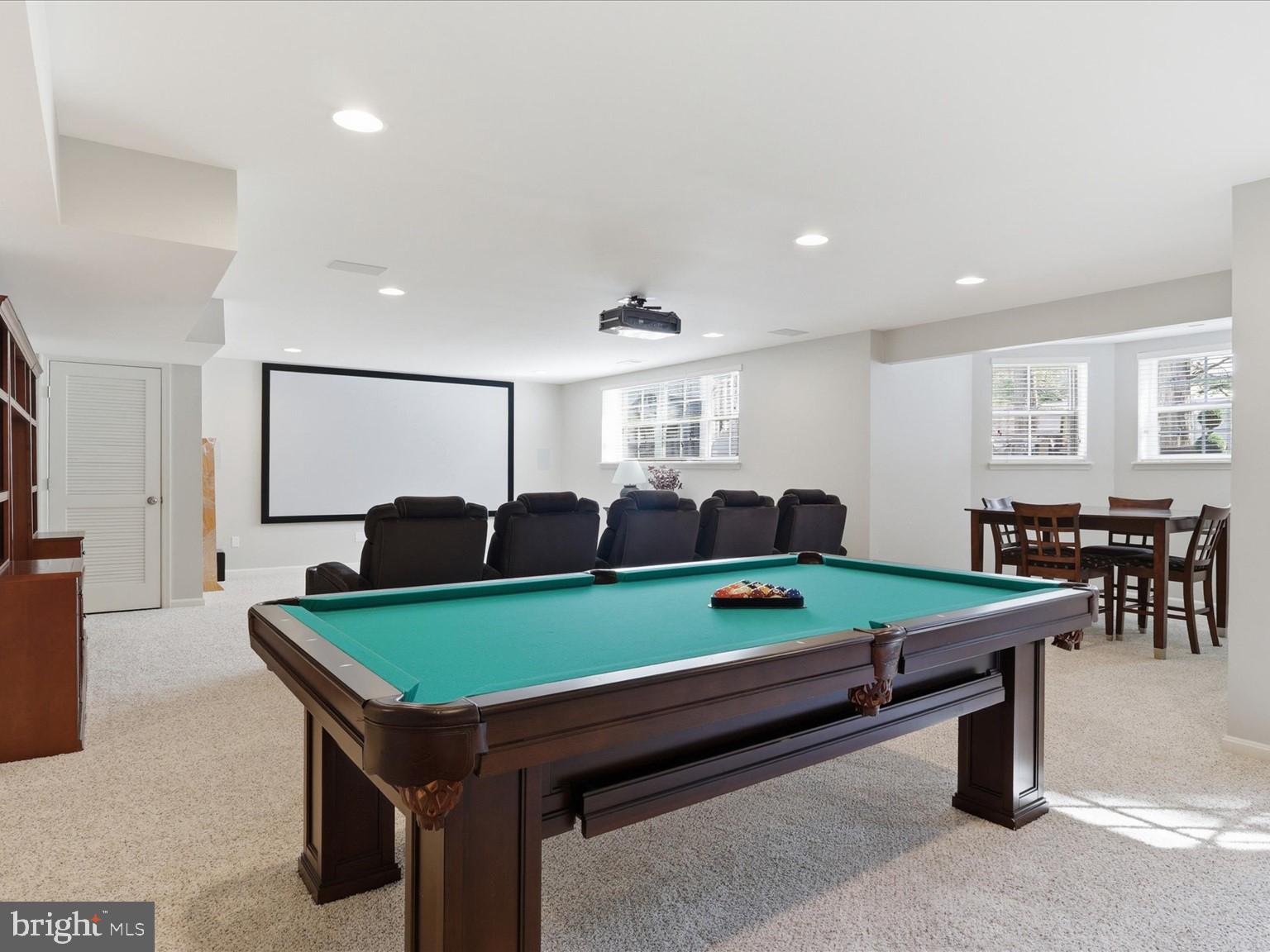 42787 CHATELAIN CIRCLE