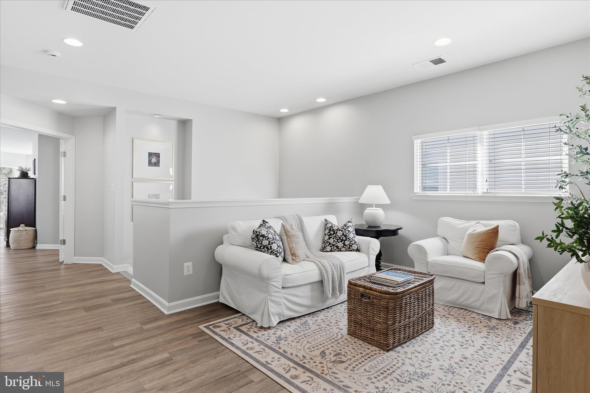 42787 CHATELAIN CIRCLE