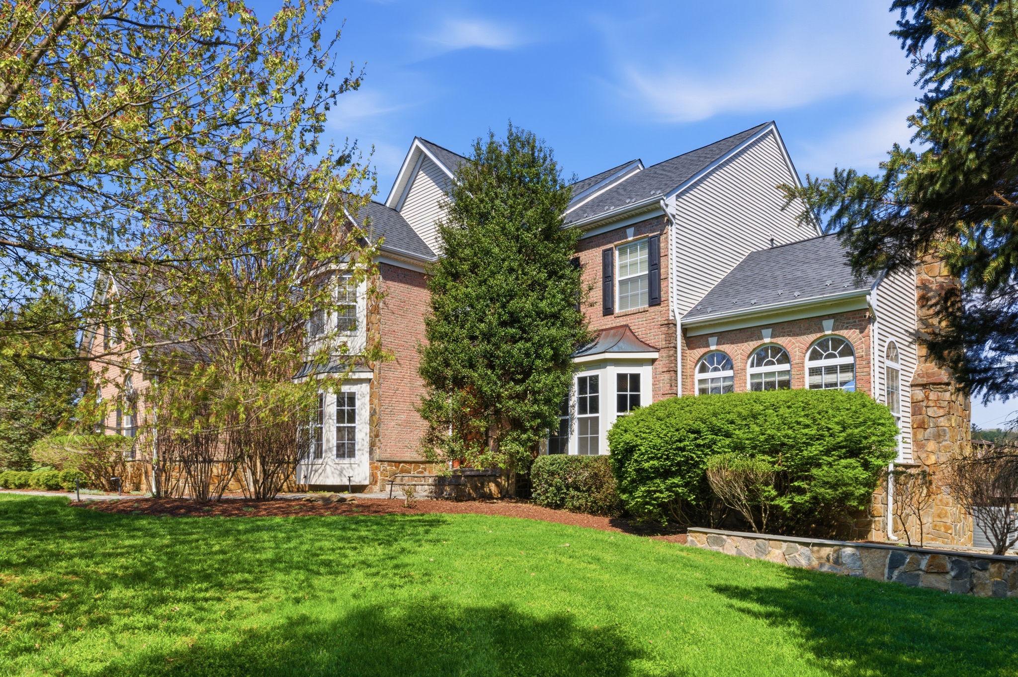 35290 PRESTWICK COURT