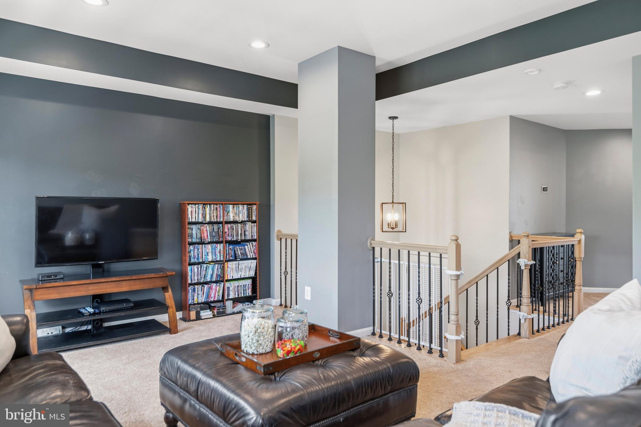 22938 EVERSOLE TERRACE