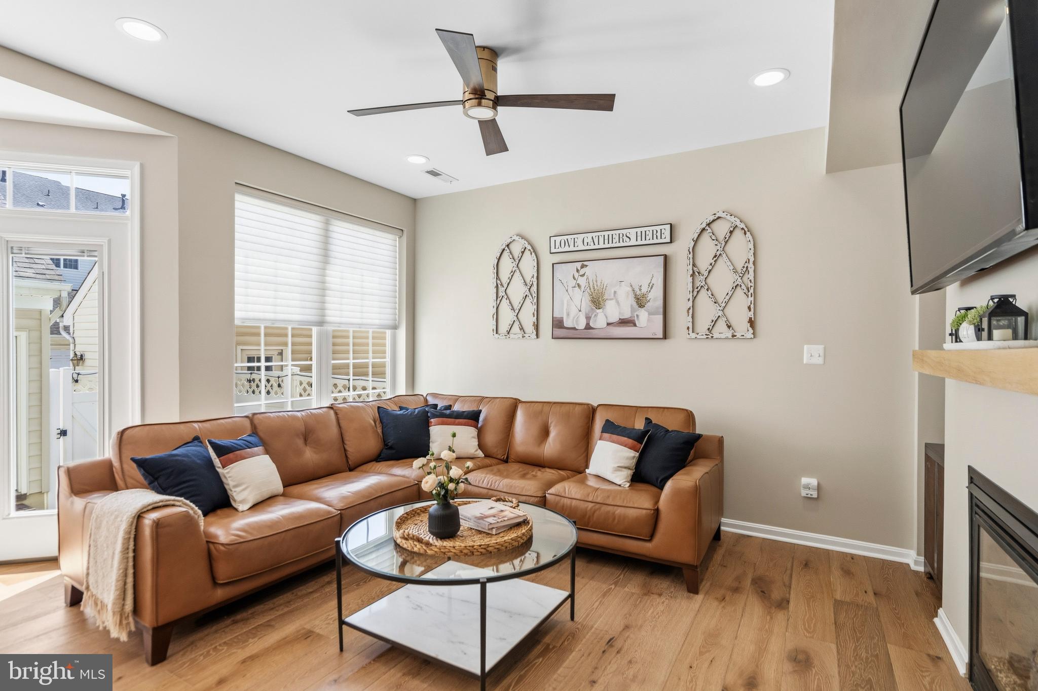22938 EVERSOLE TERRACE