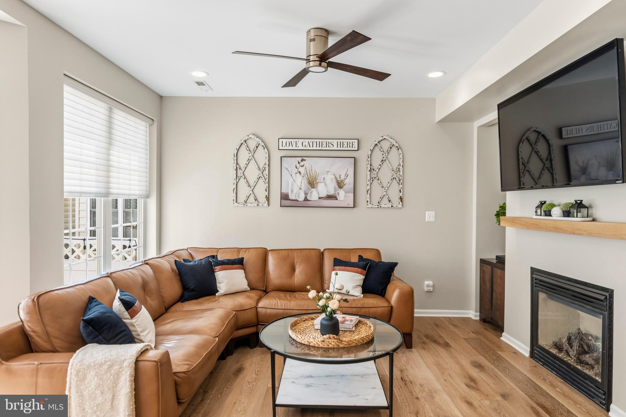 22938 EVERSOLE TERRACE