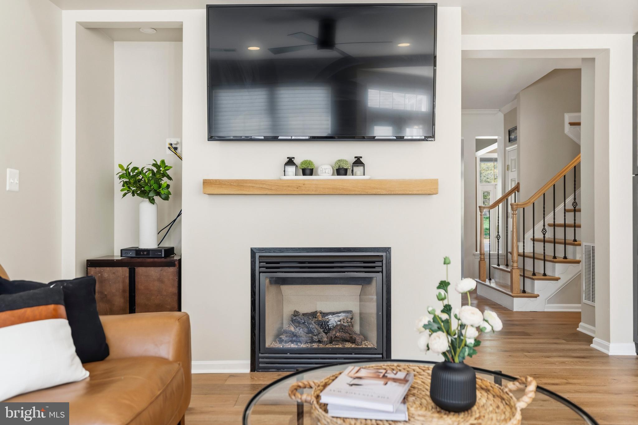 22938 EVERSOLE TERRACE