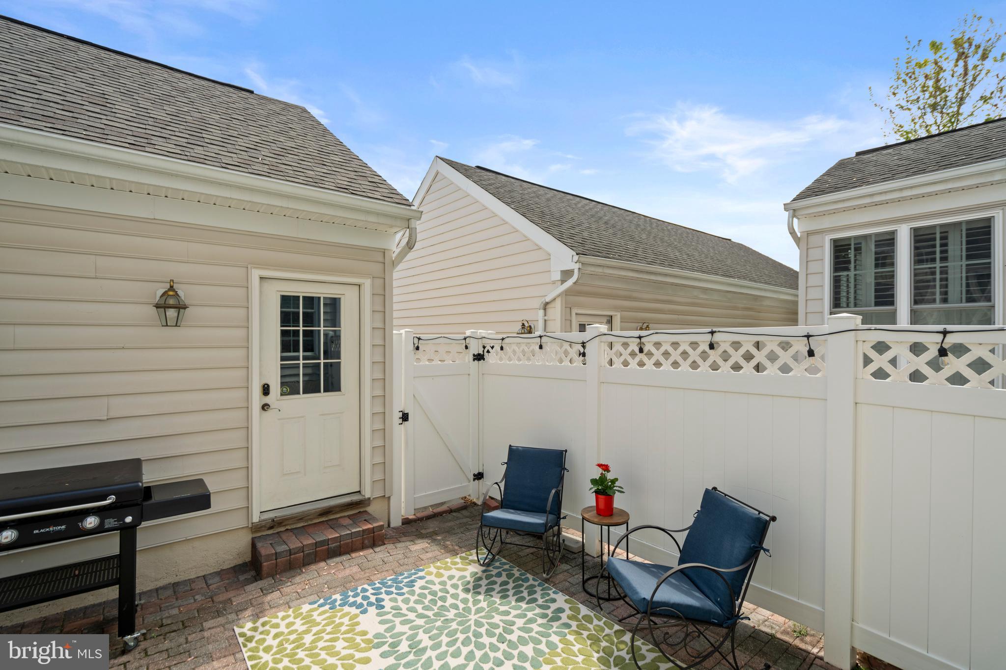 22938 EVERSOLE TERRACE
