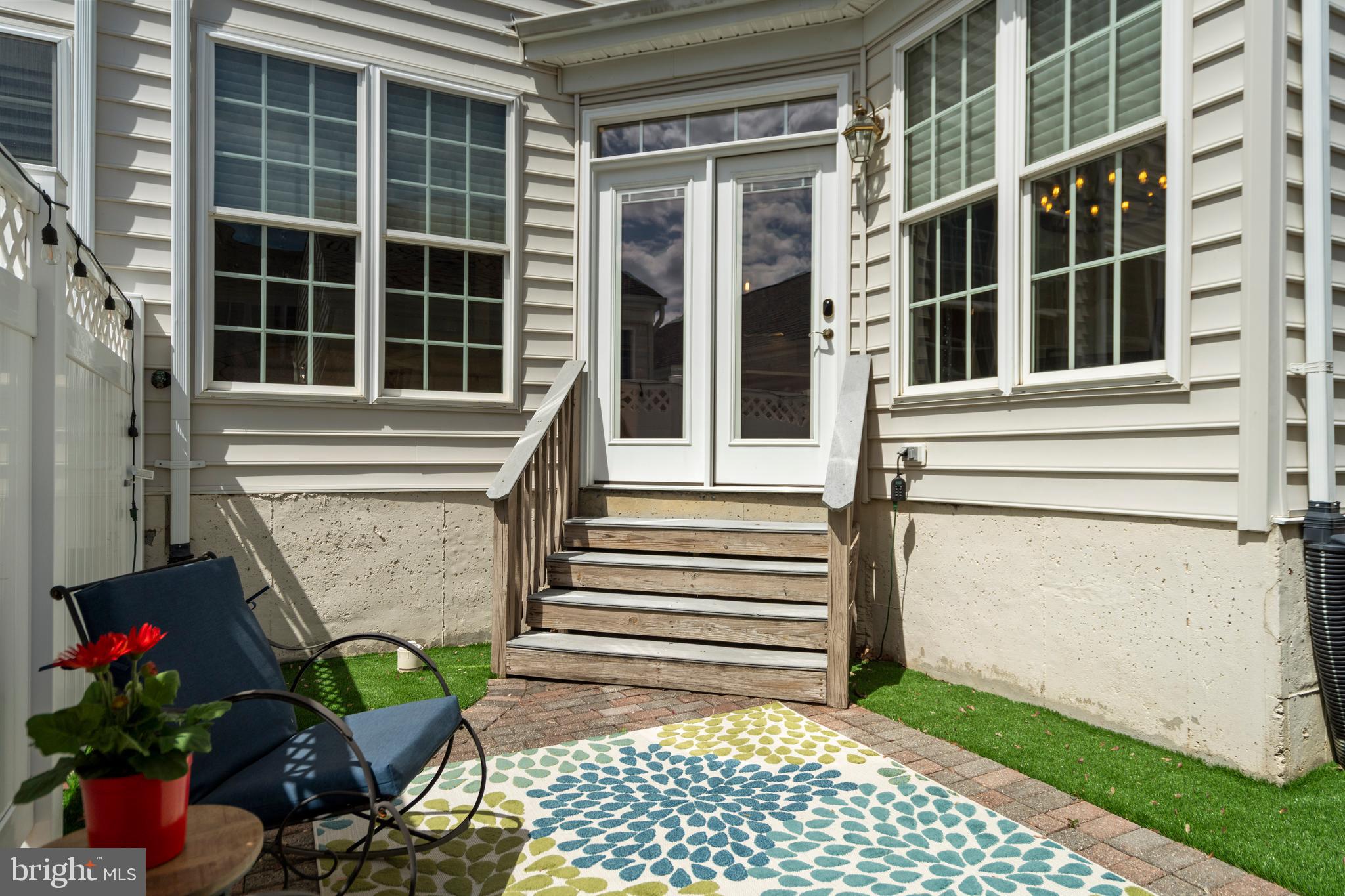 22938 EVERSOLE TERRACE