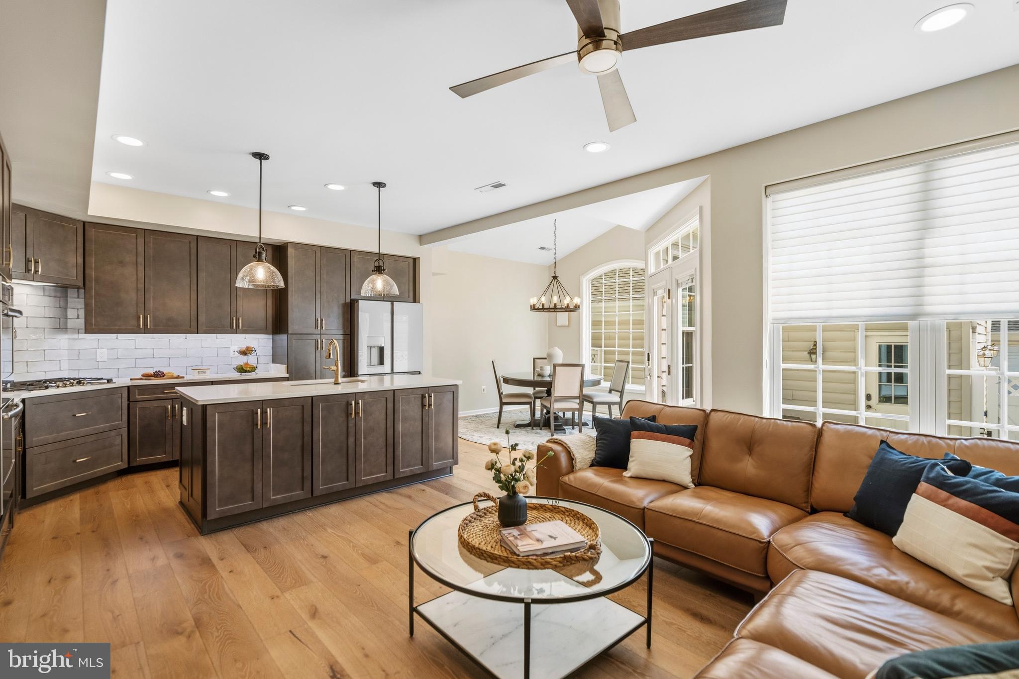 22938 EVERSOLE TERRACE