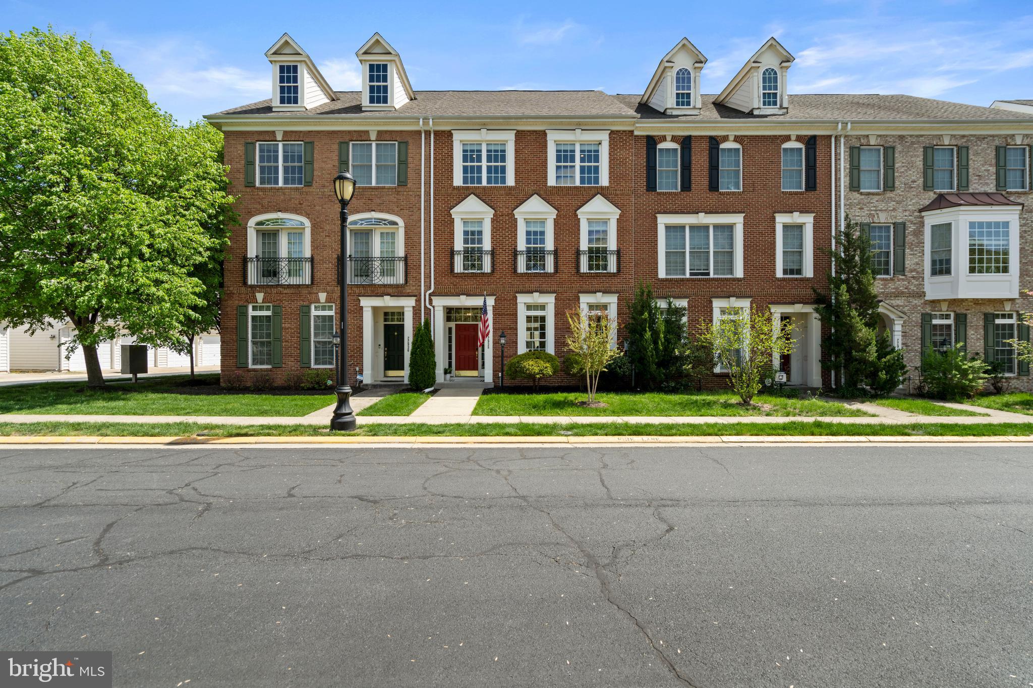 22938 EVERSOLE TERRACE