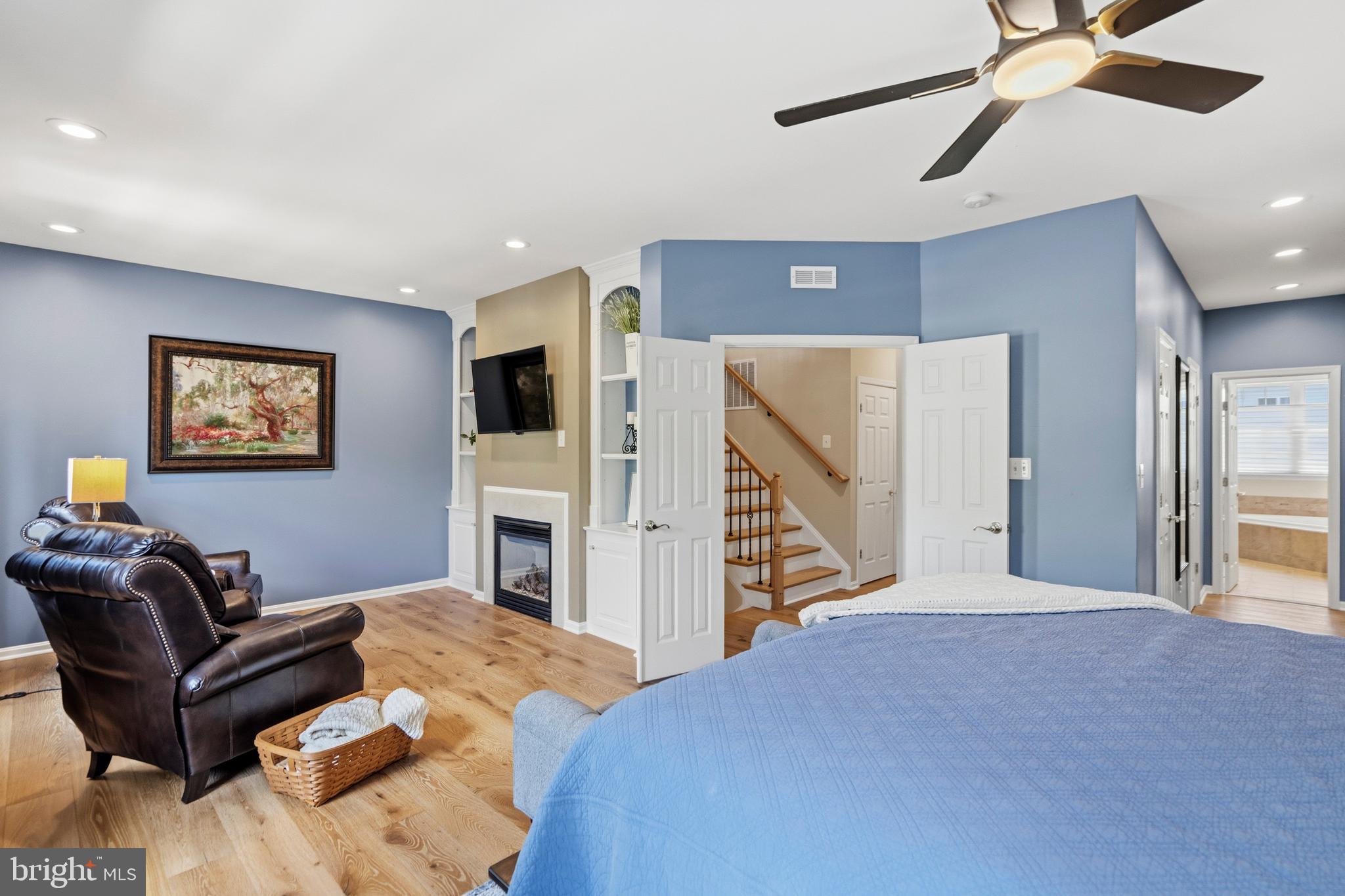 22938 EVERSOLE TERRACE