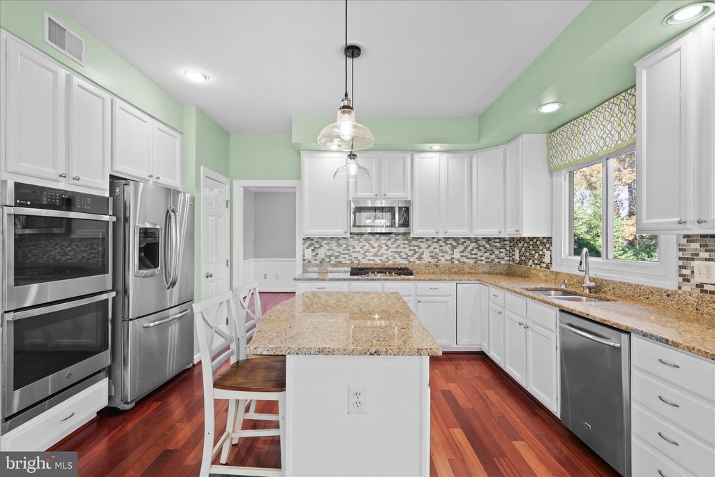43312 HAGEN COURT