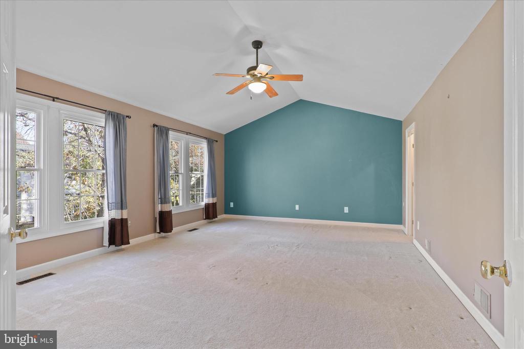43312 HAGEN COURT