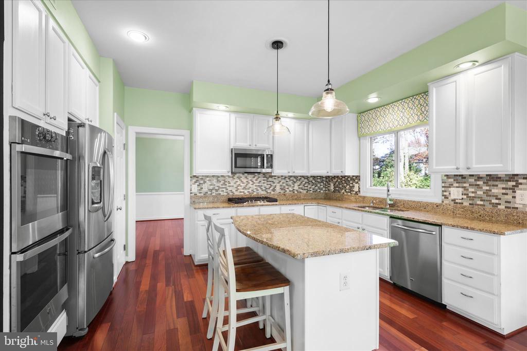 43312 HAGEN COURT
