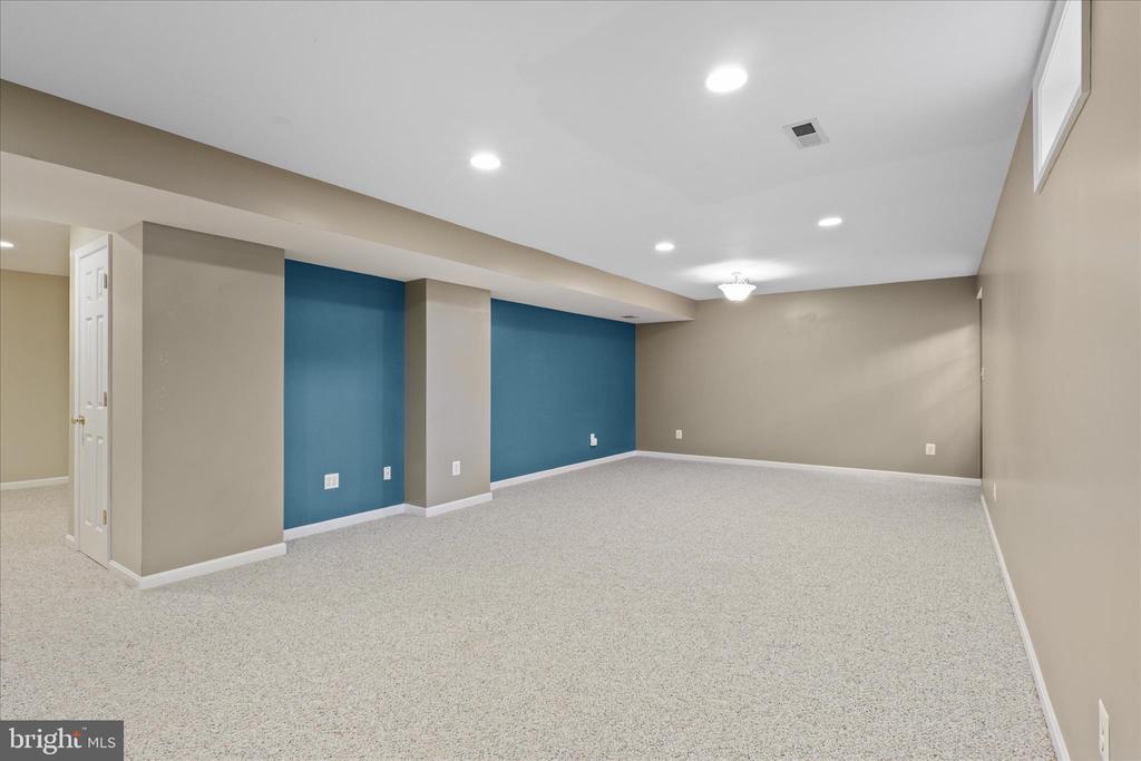 43312 HAGEN COURT
