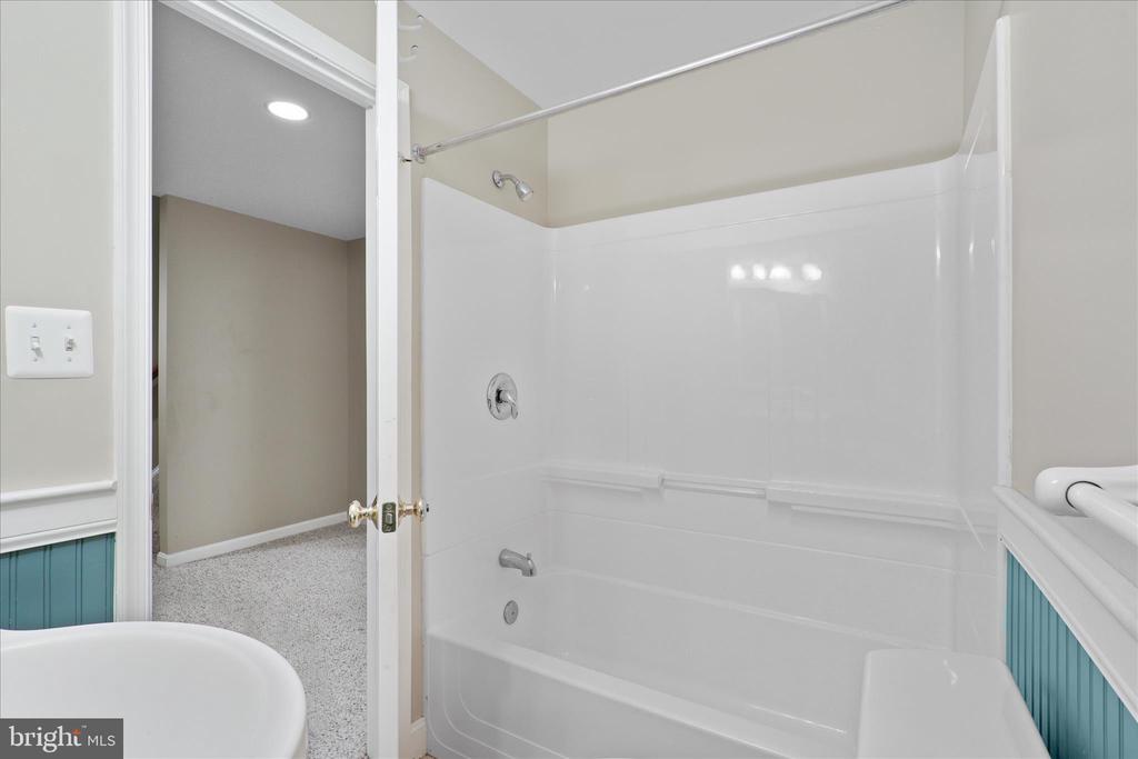 43312 HAGEN COURT