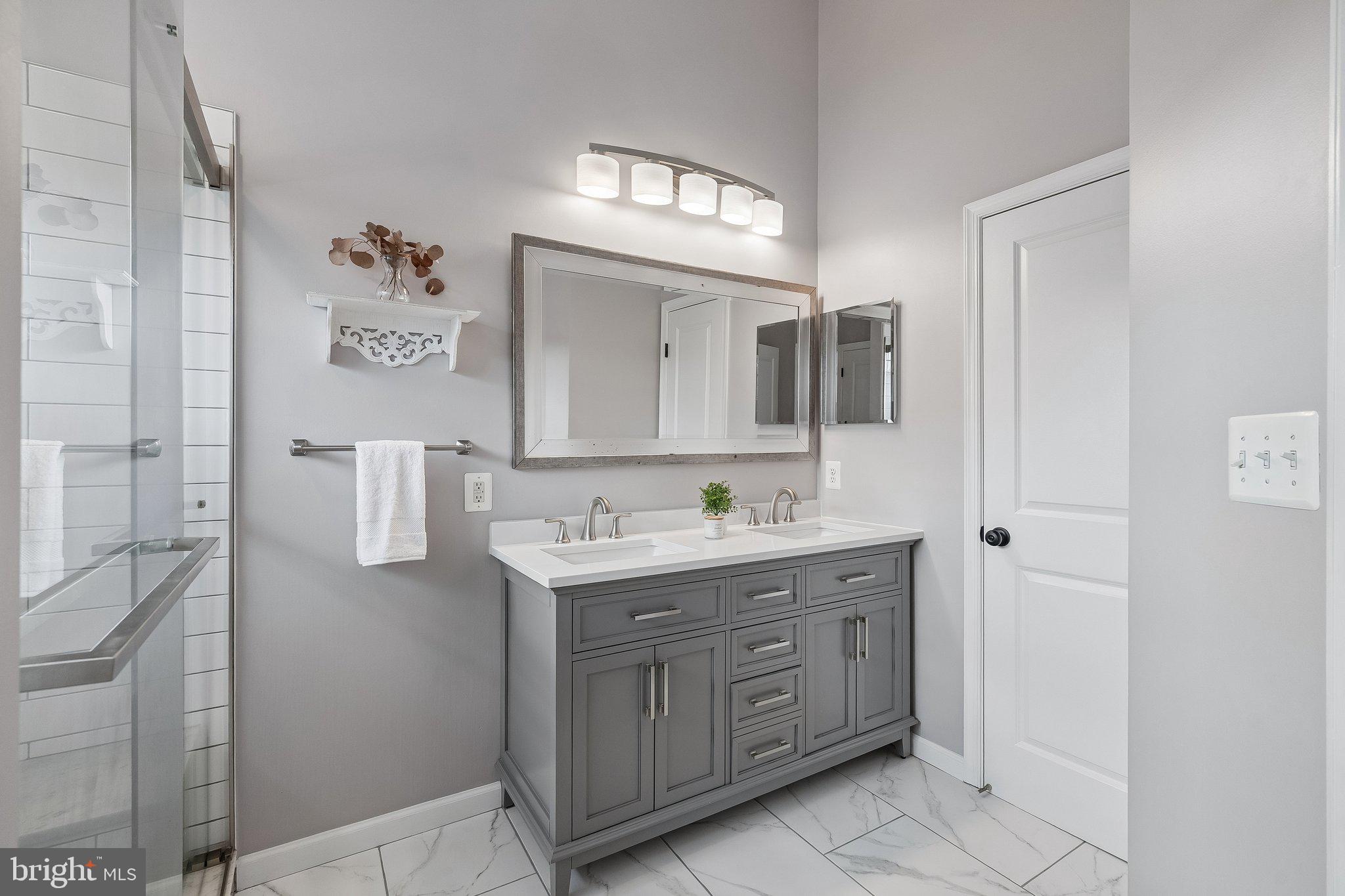 43255 SUNDERLEIGH SQUARE