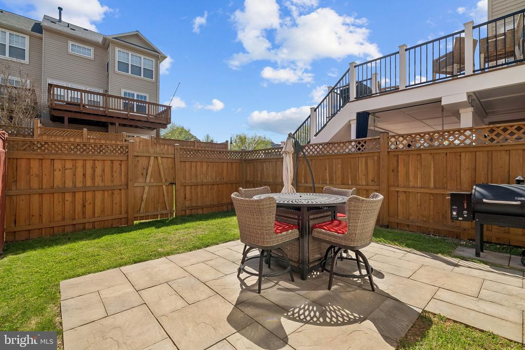 43255 SUNDERLEIGH SQUARE