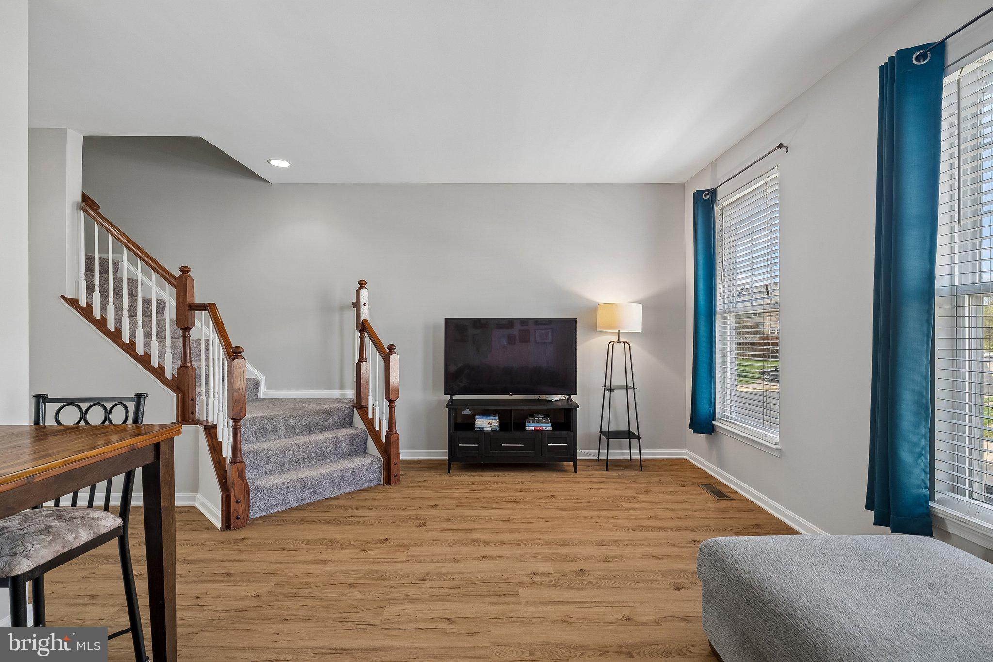43255 SUNDERLEIGH SQUARE
