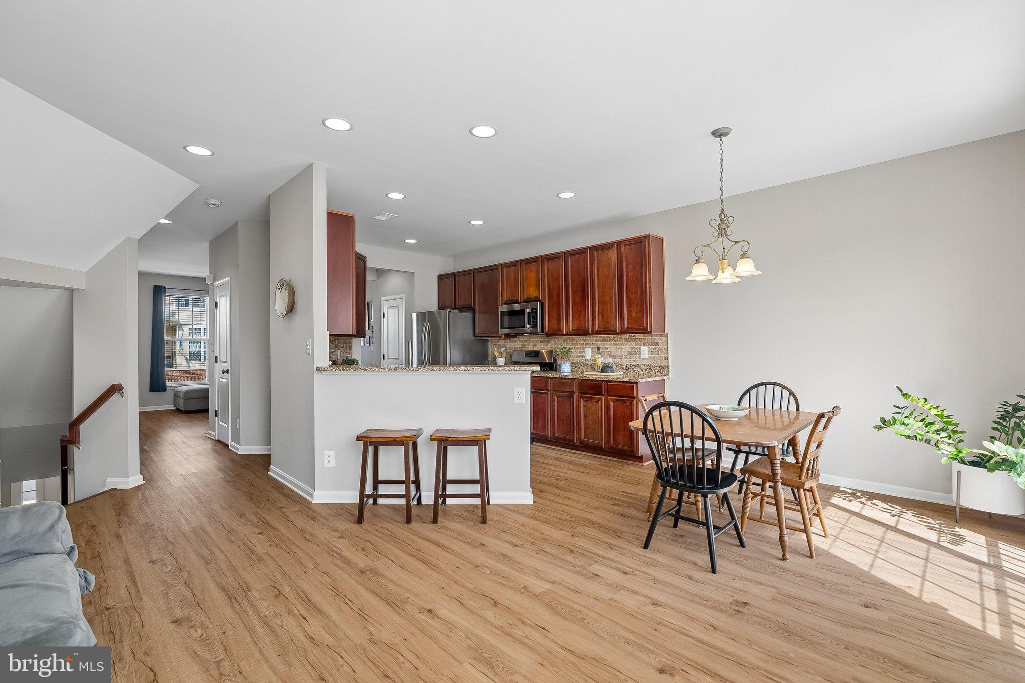 43255 SUNDERLEIGH SQUARE