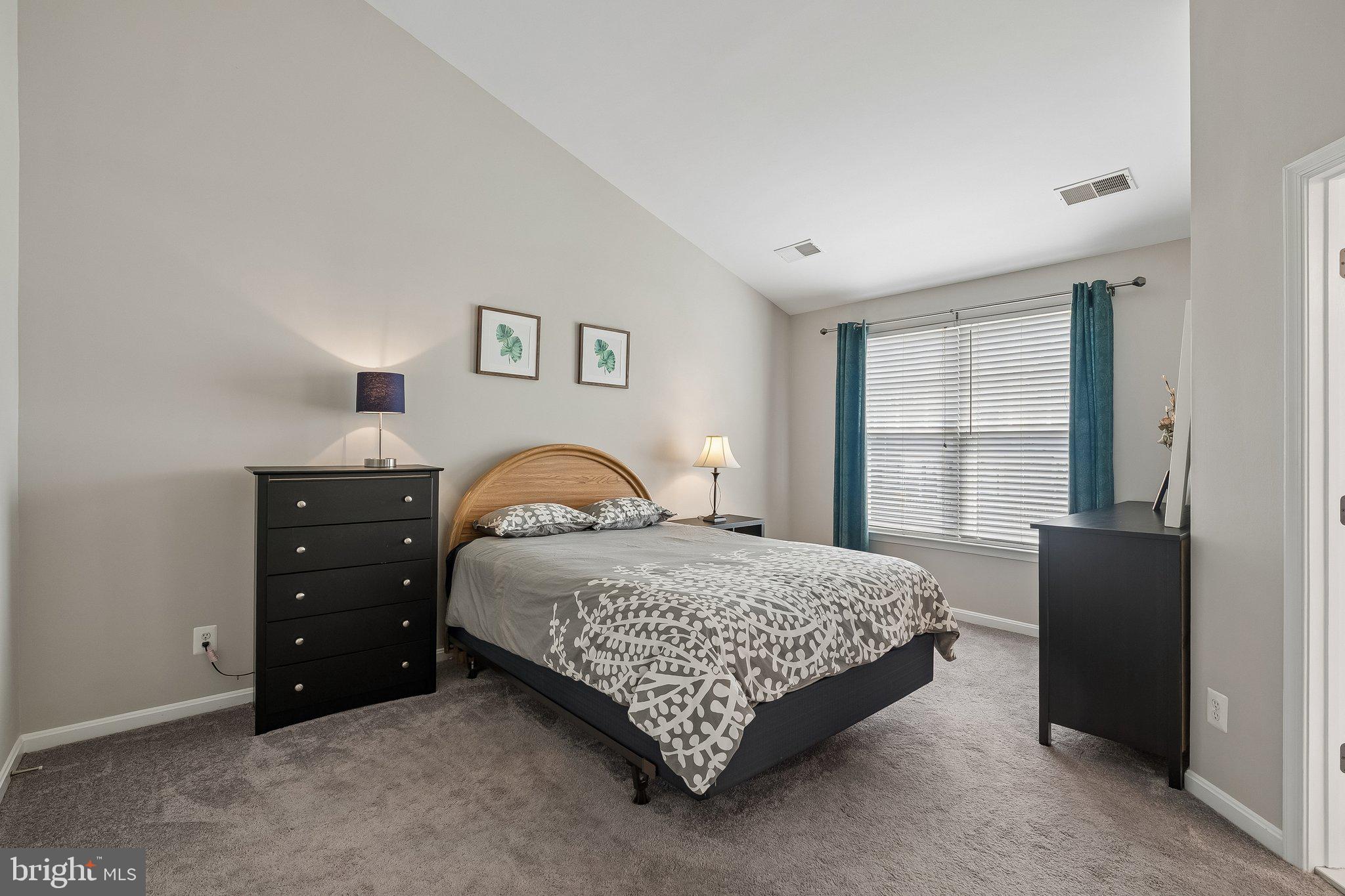 43255 SUNDERLEIGH SQUARE