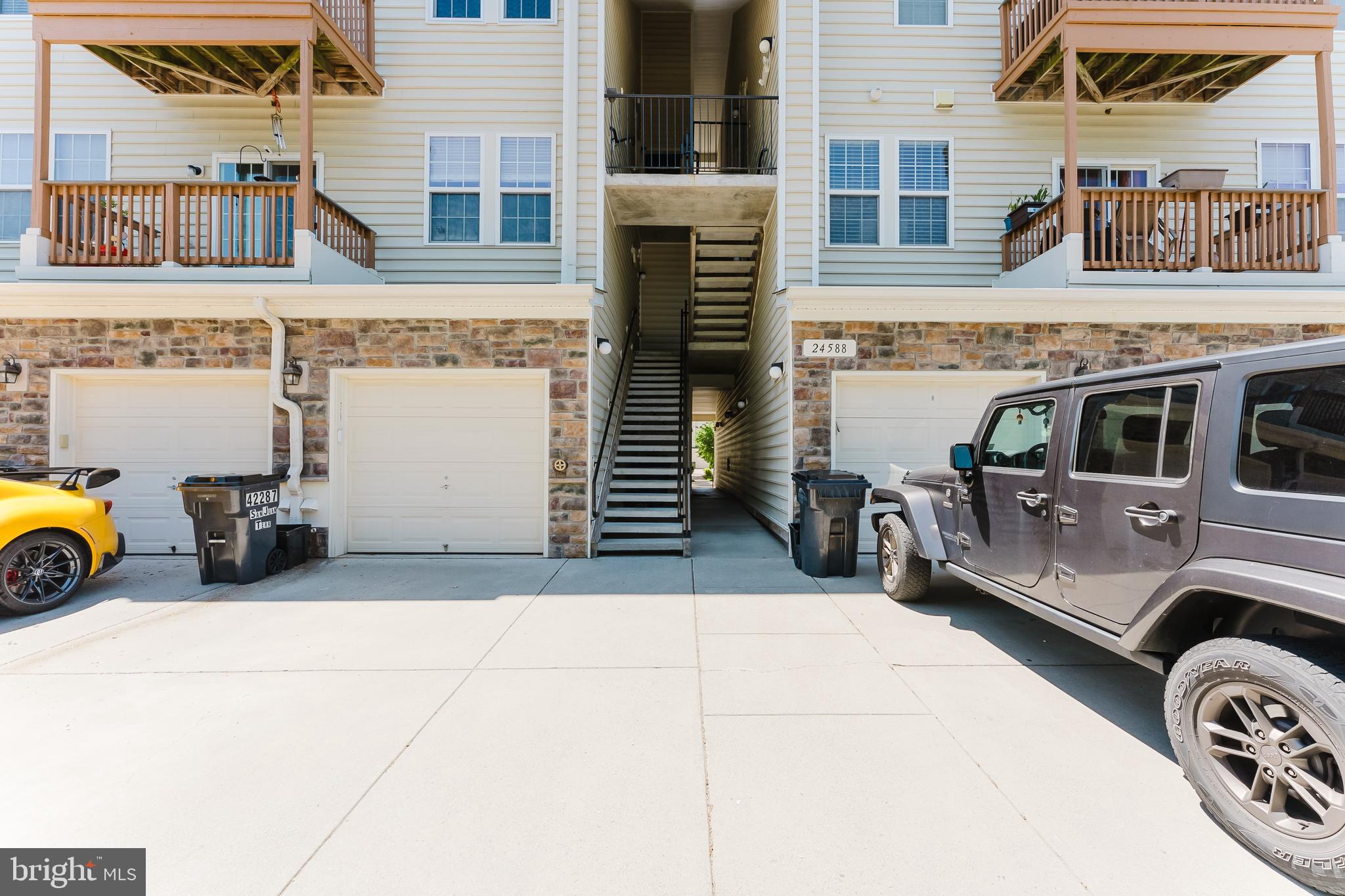 24588 BYRNE MEADOW SQUARE 302