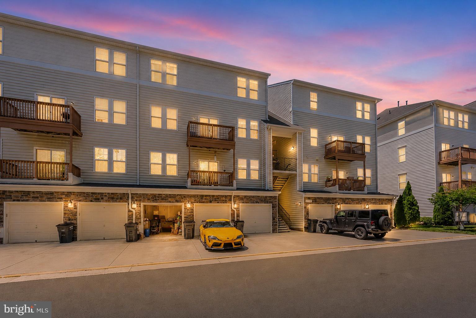 24588 BYRNE MEADOW SQUARE 302