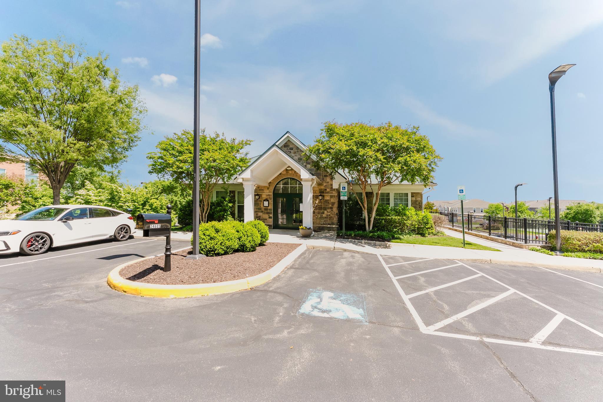 24588 BYRNE MEADOW SQUARE 302