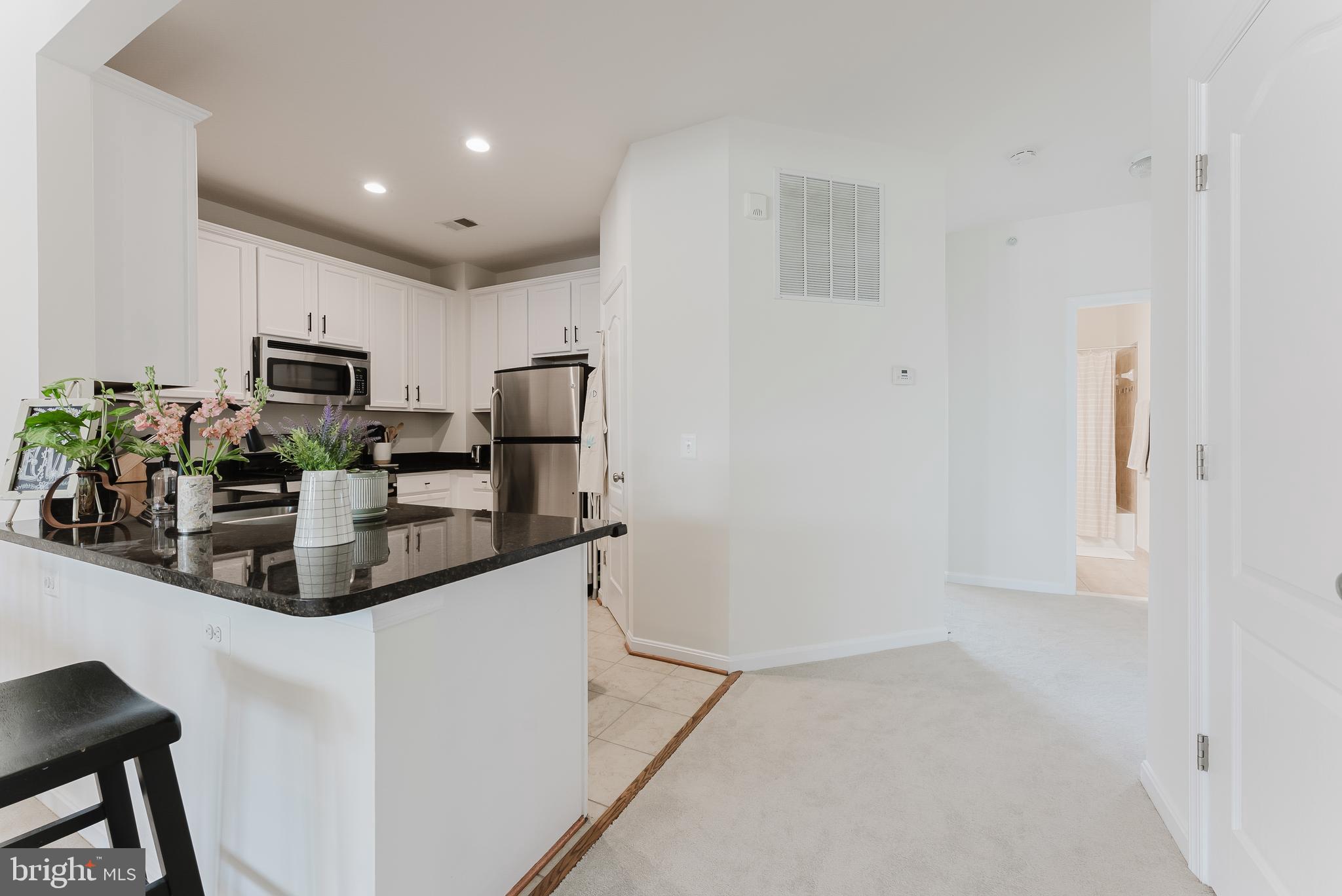 24588 BYRNE MEADOW SQUARE 302