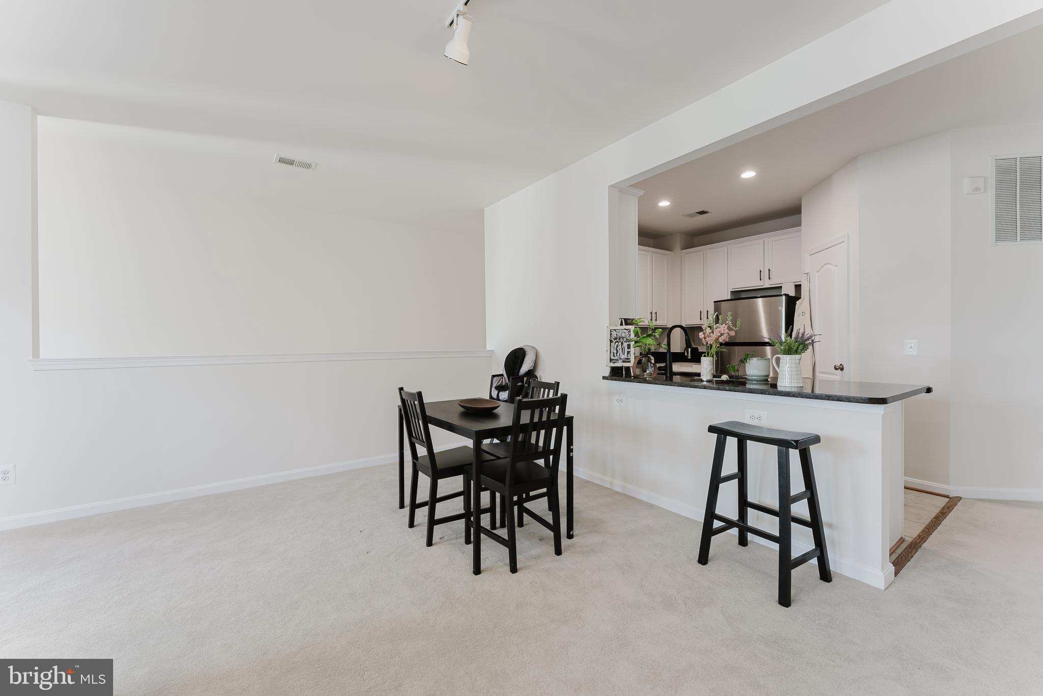 24588 BYRNE MEADOW SQUARE 302
