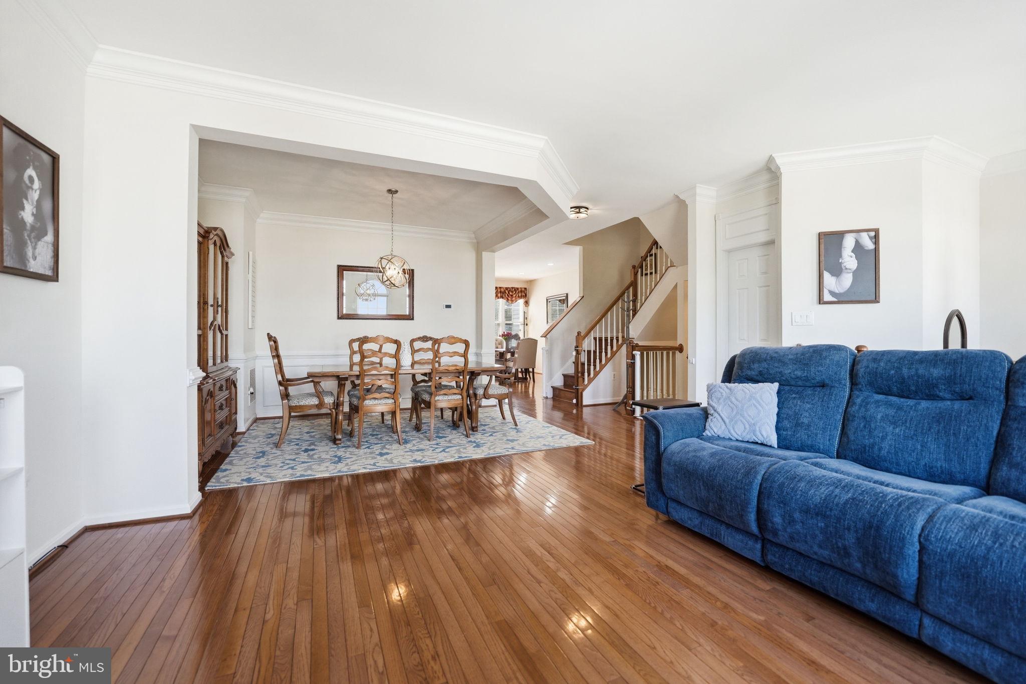 803 KENDRA TERRACE NE