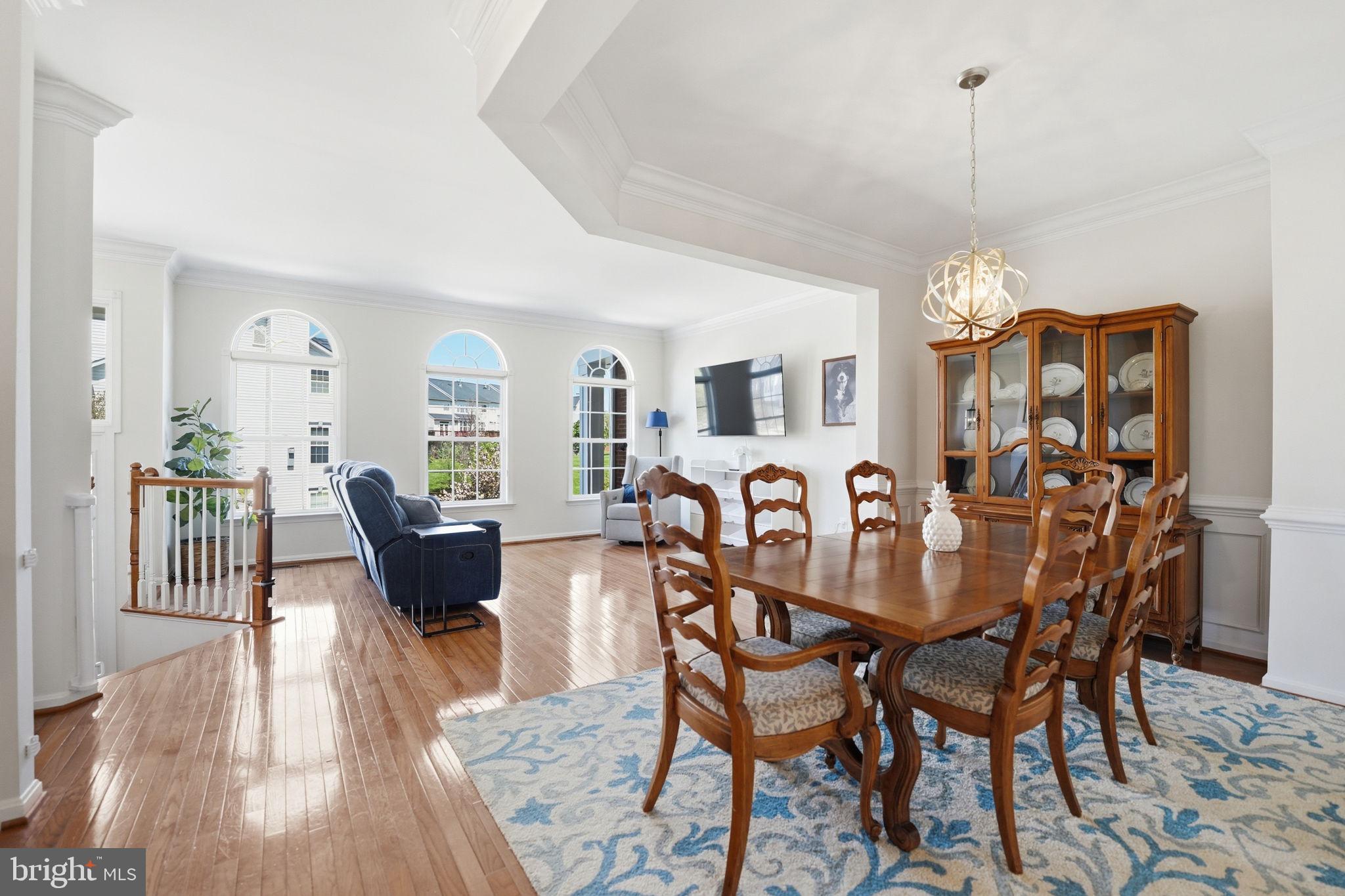 803 KENDRA TERRACE NE