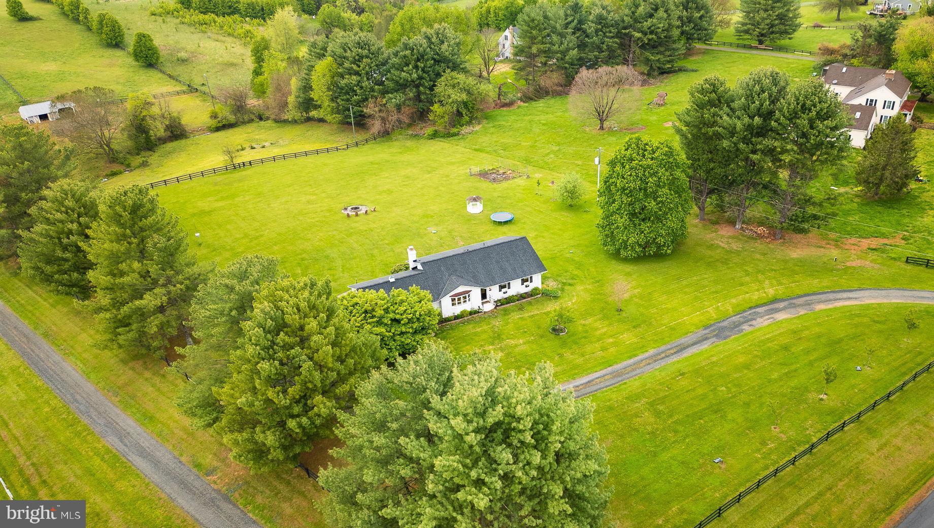 16045 HAMILTON STATION ROAD