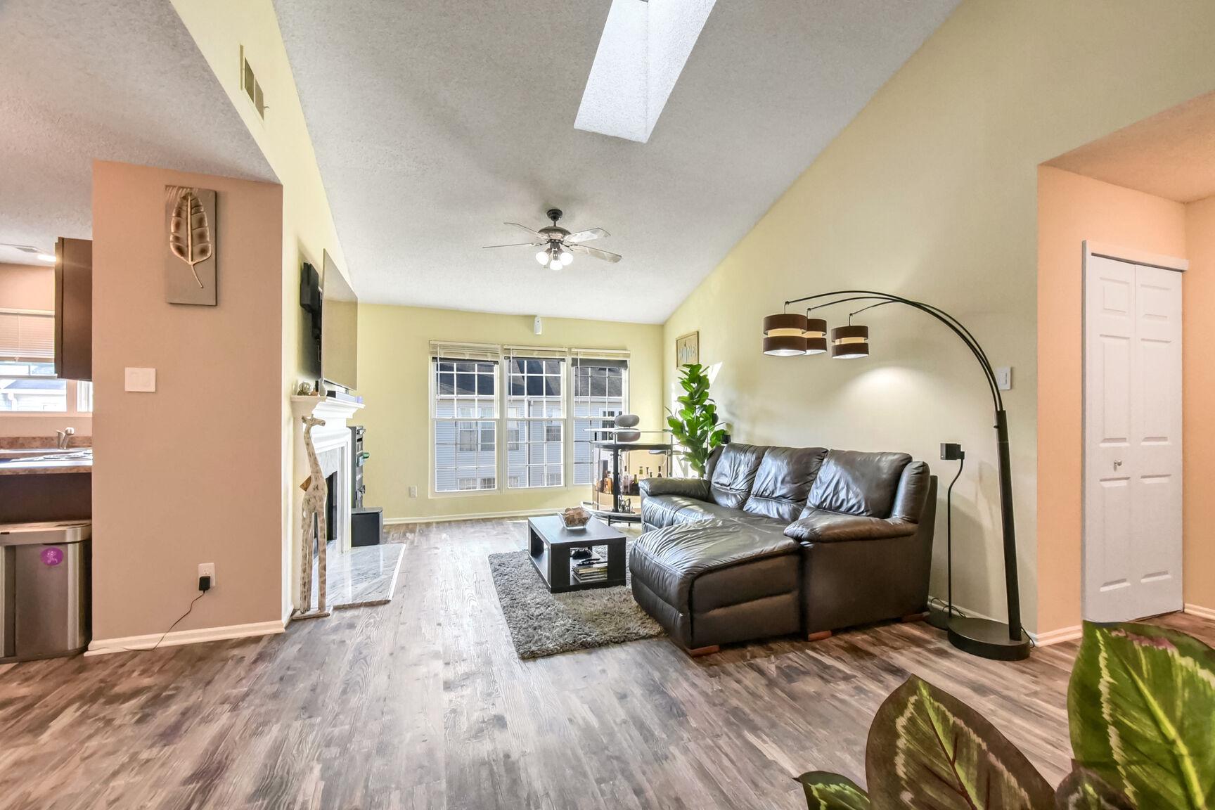 1107 HUNTMASTER TERRACE NE 301