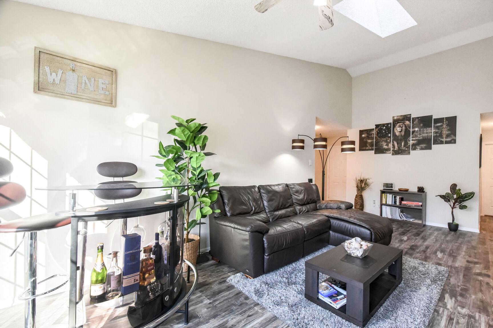1107 HUNTMASTER TERRACE NE 301