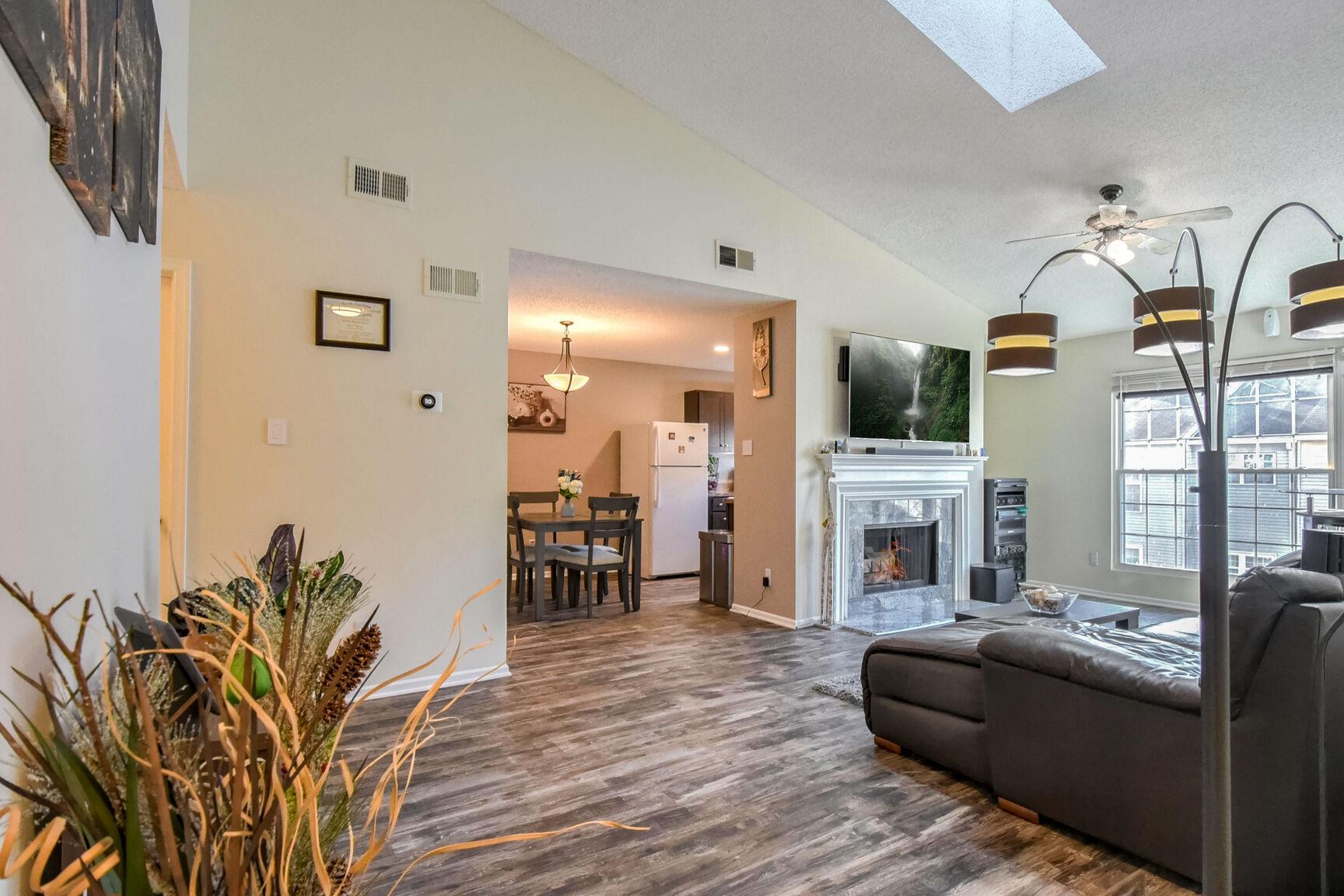 1107 HUNTMASTER TERRACE NE 301