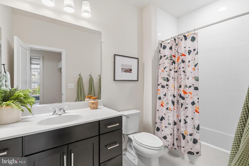 23070 SULLIVANS COVE