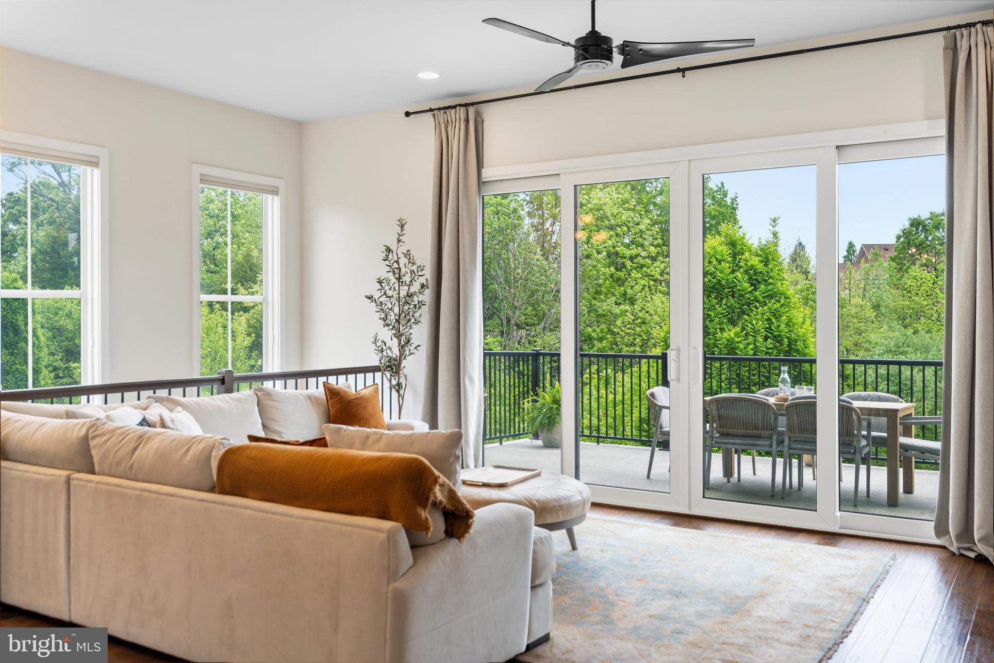 23070 SULLIVANS COVE