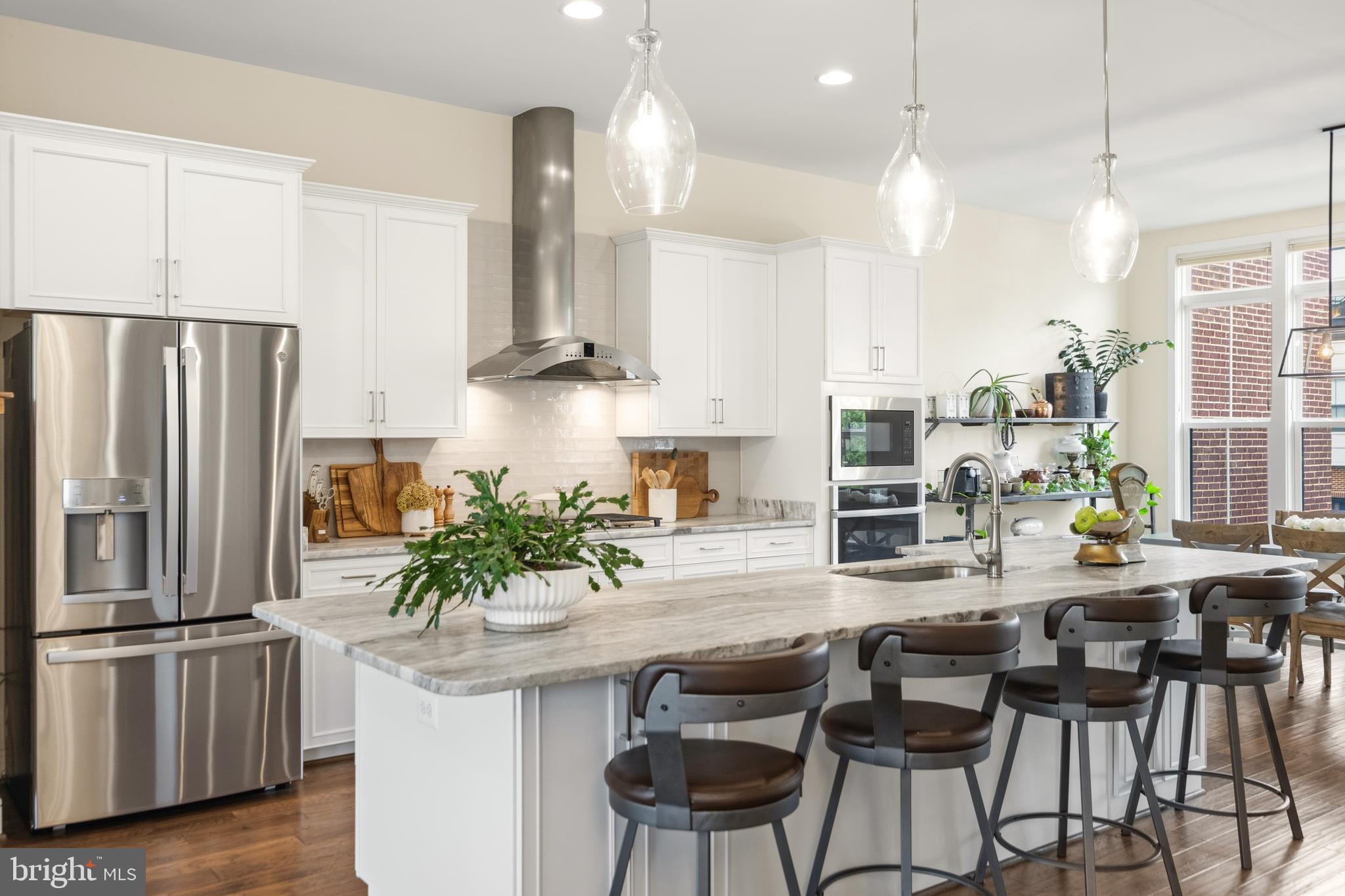23070 SULLIVANS COVE