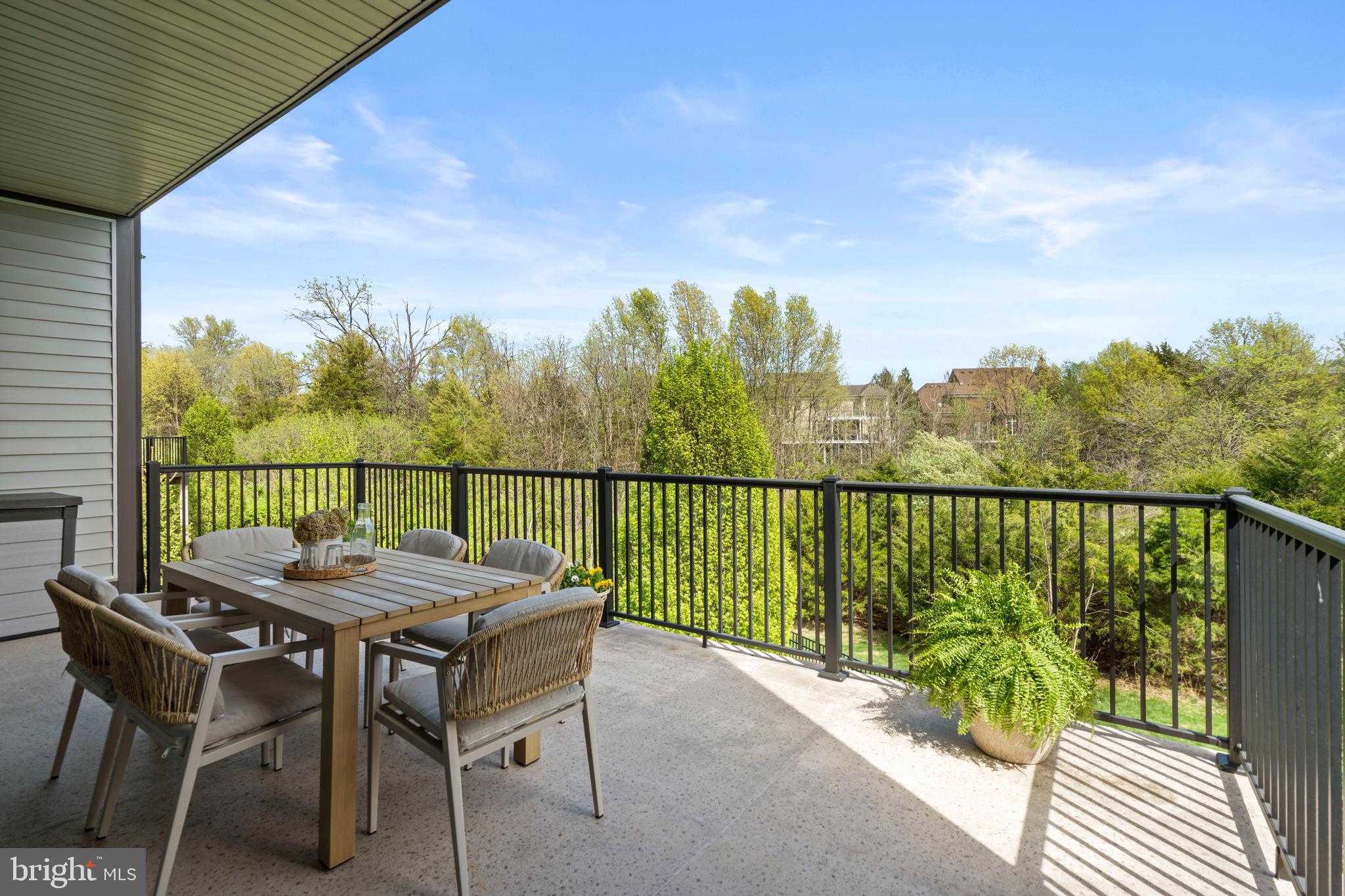 23070 SULLIVANS COVE