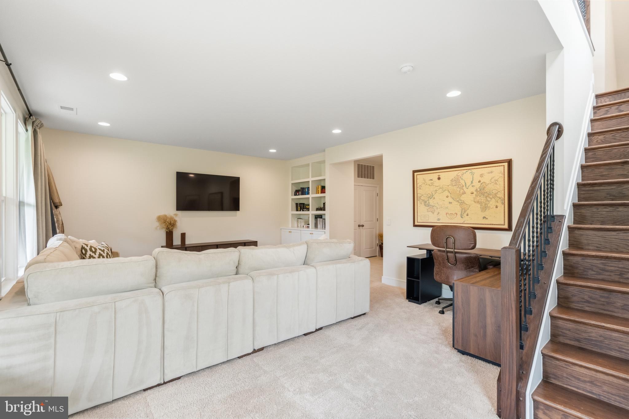 23070 SULLIVANS COVE