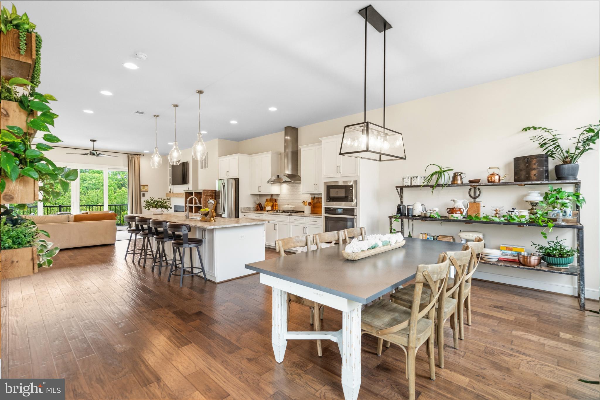 23070 SULLIVANS COVE